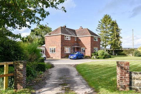 3 bedroom detached house to rent, Rockbourne, Fordingbridge SP6