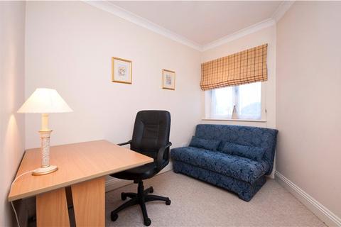 2 bedroom apartment to rent, Earl's House, Chaucer Close, Windsor, Berkshire, SL4