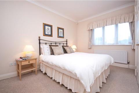 2 bedroom apartment to rent, Earl's House, Chaucer Close, Windsor, Berkshire, SL4