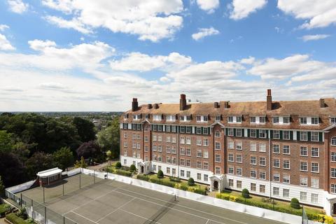 3 bedroom apartment to rent, Richmond Hill Court,  Richmond Hill,  TW10