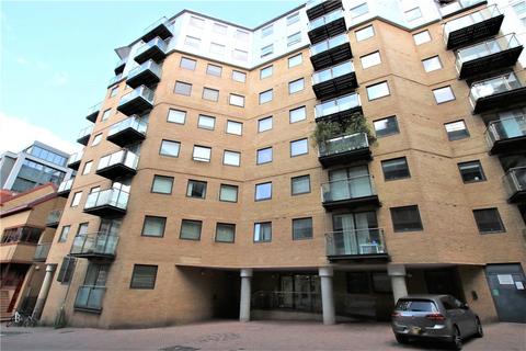 2 bedroom apartment to rent, Projection West, Merchants Place, Reading, Berkshire, RG1