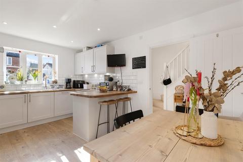undefined, St. James Close, Welland, Malvern, Worcestershire, WR13 6BA