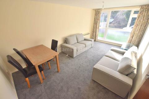 2 bedroom apartment to rent, Armadale Court, Reading