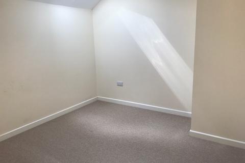 2 bedroom flat to rent, Camelford  PL32