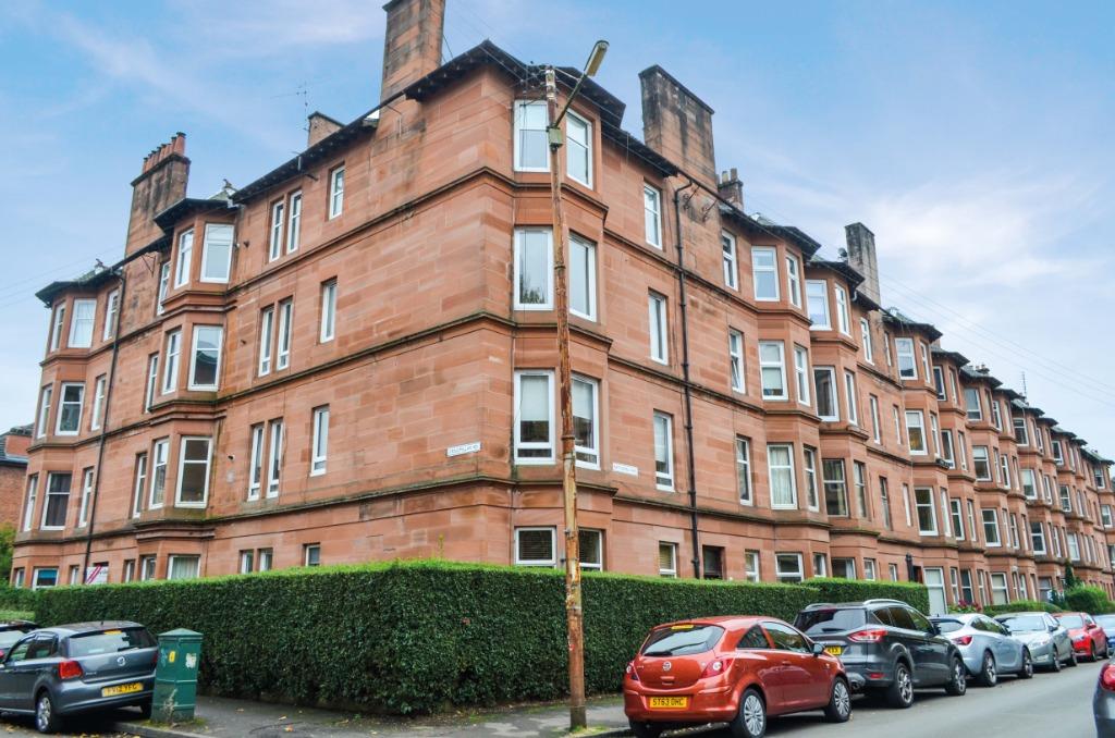 Battlefield Avenue, Flat 3/2, Battlefield, Glasgow, G42 9HR 2 bed flat