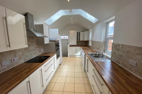 6 bedroom maisonette to rent, Glenthorn Road, Jesmond, Newcastle upon Tyne NE2