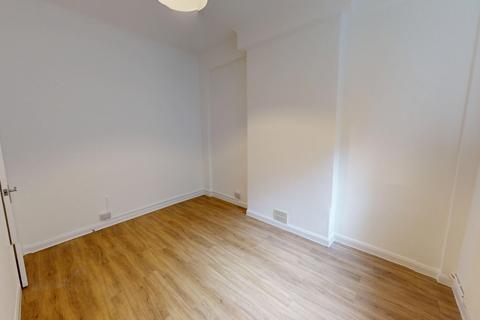 2 bedroom flat to rent, Brunswick Square, Hove, BN3