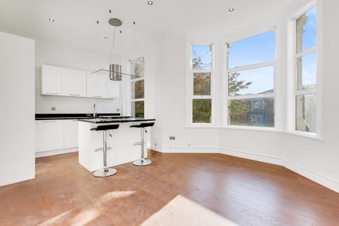 2 bedroom flat to rent, Cavendish Road, Kilburn NW6