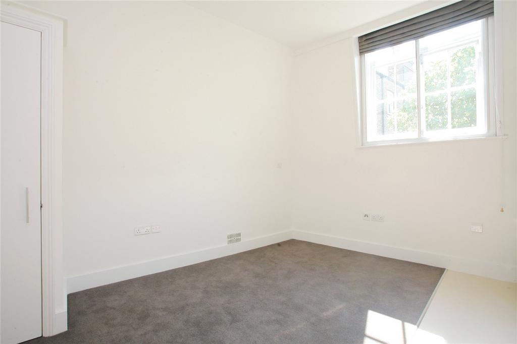 Studio Room