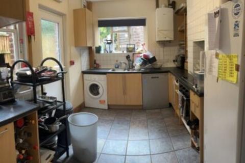 undefined, Silverdale Road