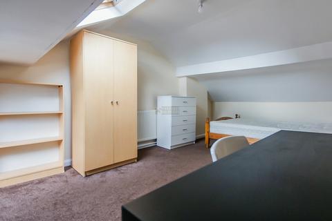 5 bedroom flat to rent - Dawlish Road, Birmingham B29