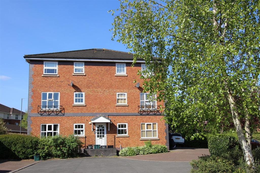 Riverside Court, St. Annes Park, Bristol 2 bed £895 pcm (£