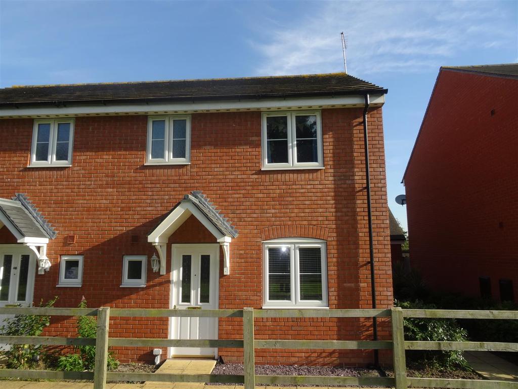 50 Harris Croft, Wem 3 bed semidetached house £625 pcm (£144 pw)