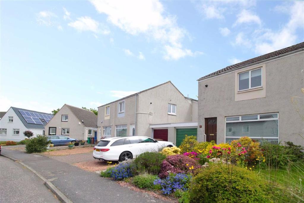 Winram Place, St Andrews, Fife 2 bed semidetached house £1,100 pcm