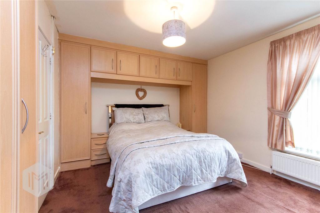 Higher Swan Lane Bolton Greater Manchester BL3  3 bed 