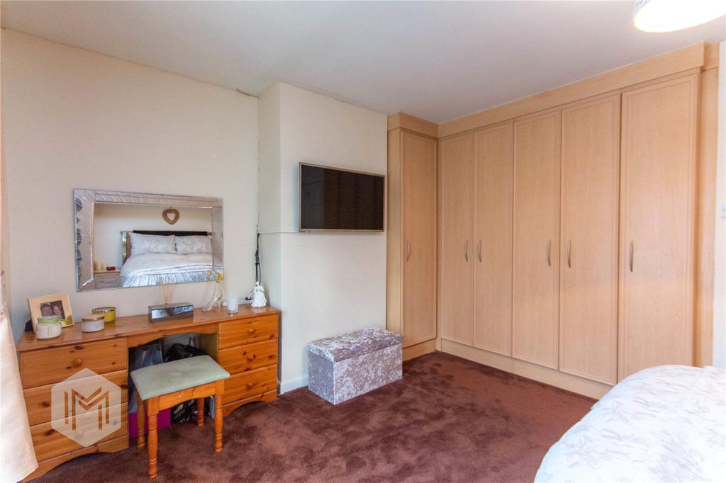 Higher Swan Lane Bolton Greater Manchester BL3  3 bed 