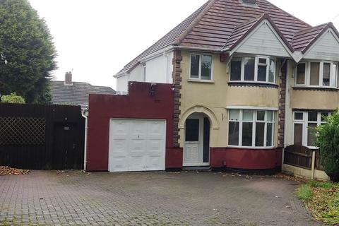 3 bedroom semi-detached house to rent, The Broadway, Dudley