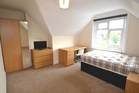 5 bedroom flat to rent, Christchurch Road, Reading -