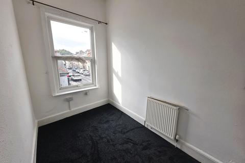 2 bedroom flat to rent, Millbank Terrace, Redcar, TS10