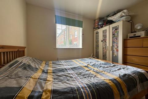 2 bedroom flat to rent, Sanderson Villas, St James Village, Gateshead, NE8