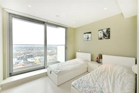 3 bedroom flat to rent, Pan Peninsula Square, London