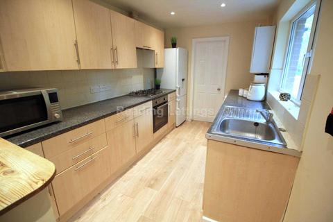 5 bedroom house to rent, Wokingham Road, Reading