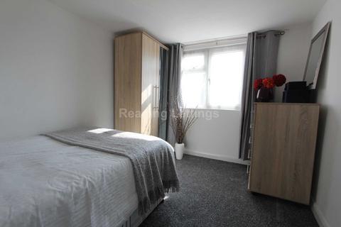 undefined, St Edwards Road, Reading