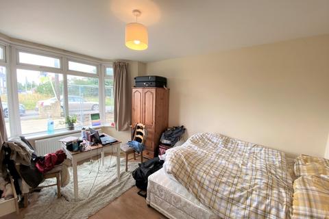 5 bedroom semi-detached house to rent - Green Road, Headington