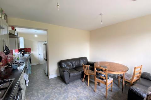 5 bedroom semi-detached house to rent - Green Road, Headington