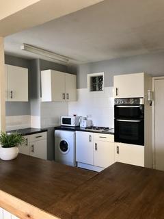 4 bedroom apartment to rent, Plymouth PL4