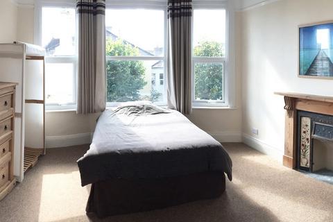 6 bedroom terraced house to rent, Plymouth PL4