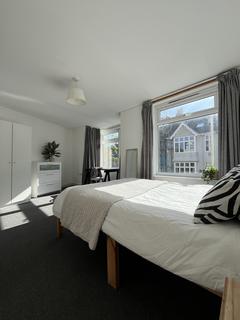 4 bedroom terraced house to rent, Plymouth PL4