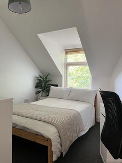 4 bedroom terraced house to rent, Plymouth PL4