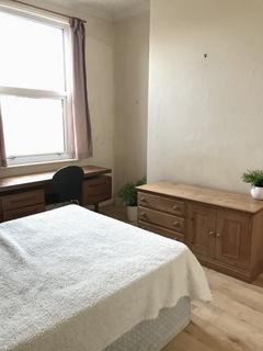 3 bedroom apartment to rent, Plymouth PL4