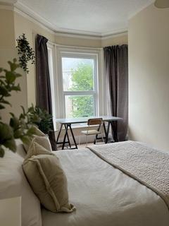 6 bedroom terraced house to rent, Plymouth PL4
