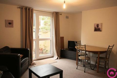 1 bedroom in a house share to rent, Parliament Street, Gloucester GL1