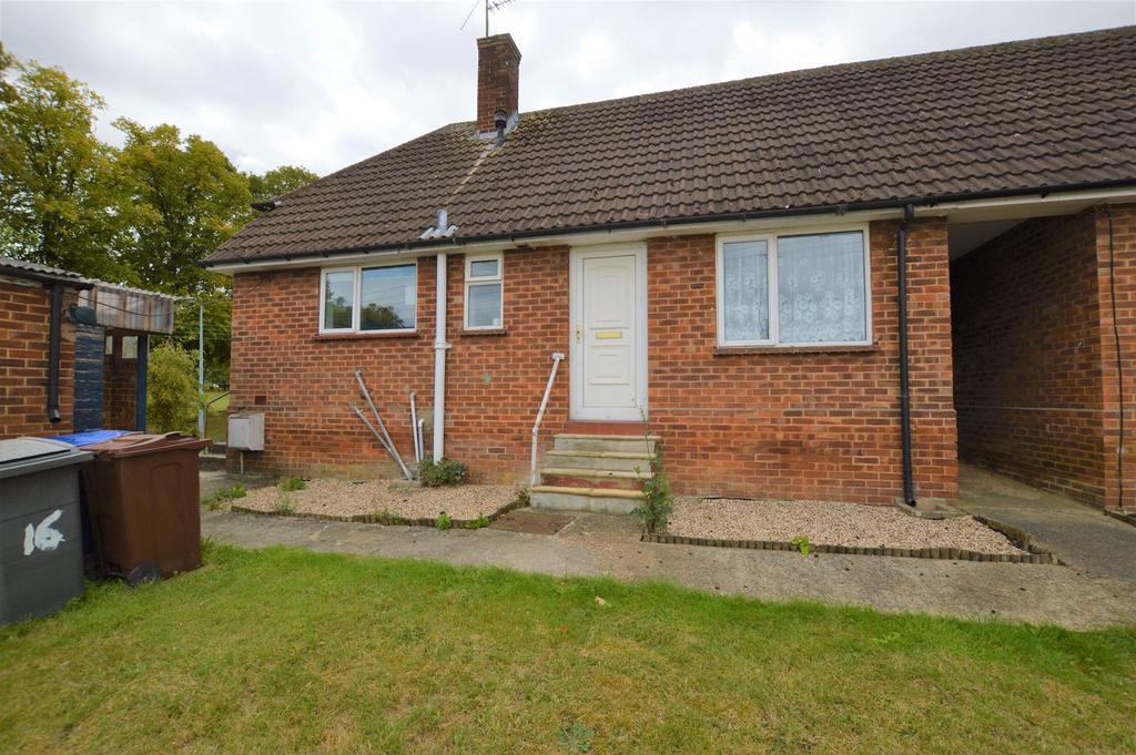 Priory Avenue, Haverhill, Suffolk, CB9 8HQ 2 bed bungalow £130,000