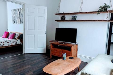 1 bedroom flat to rent, Kendal Lane, Leeds, LS3