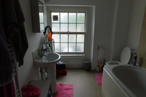 3 bedroom flat to rent, 26 Worrall Road, Clifton, Bristol BS8