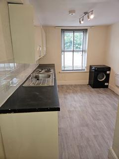 1 bedroom flat to rent, Woodchurch Road, Birkenhead, CH42
