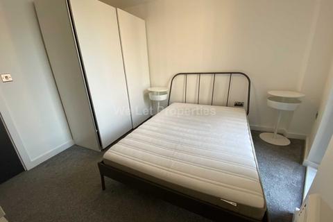 1 bedroom apartment to rent, Chapel Street, Manchester M3