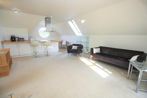 2 bedroom penthouse to rent, Eagle Gate, East Hill, Colchester, Essex, CO1