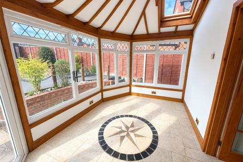 4 bedroom detached house to rent, Whitmore Lane, Sunningdale, Berkshire, SL5