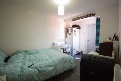 8 bedroom terraced house to rent, Rookery Road, Birmingham B29