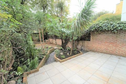 2 bedroom apartment to rent, SUTHERLAND AVENUE -  2 BED 2 BATH - PRIVATE GARDEN
