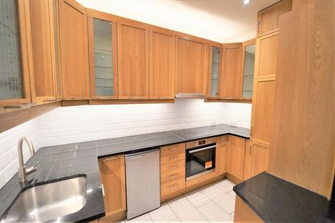 2 bedroom apartment to rent, SUTHERLAND AVENUE -  2 BED 2 BATH - PRIVATE GARDEN
