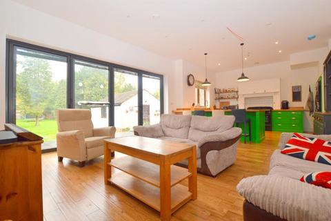 undefined, Manton Drive, Luton, Bedfordshire, LU2 7DJ