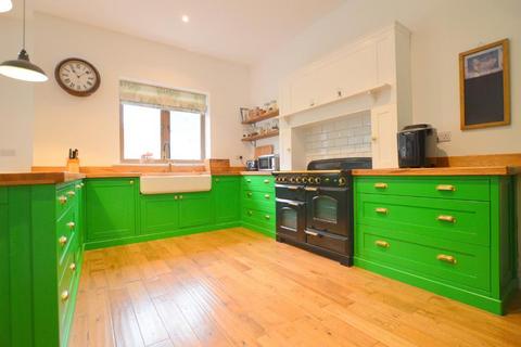 undefined, Manton Drive, Luton, Bedfordshire, LU2 7DJ