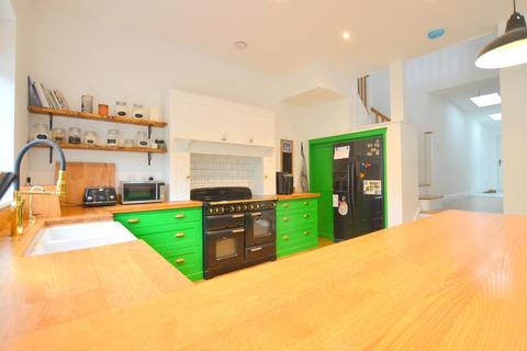 undefined, Manton Drive, Luton, Bedfordshire, LU2 7DJ