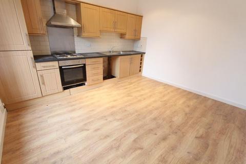 2 bedroom apartment to rent, Hicks Road, Waterloo, L22